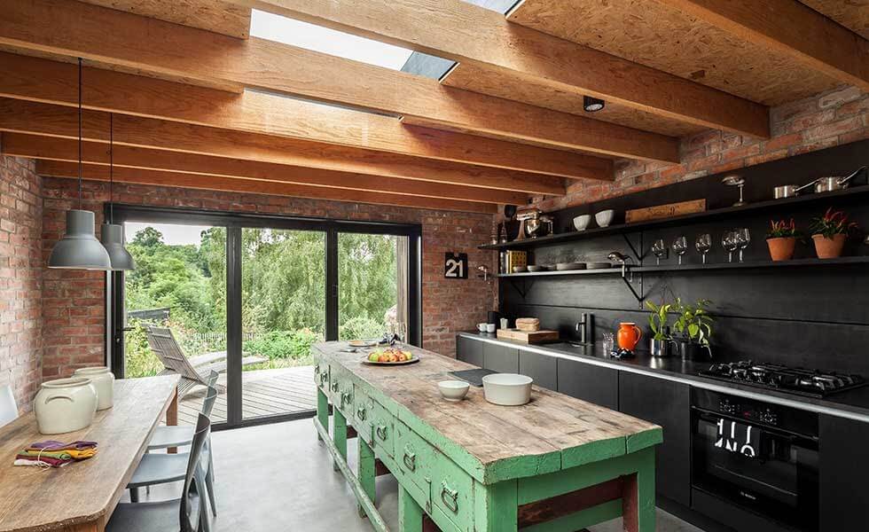 7 examples of natural light transforming living spaces