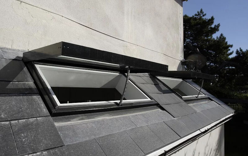 Opening pitched rooflight
