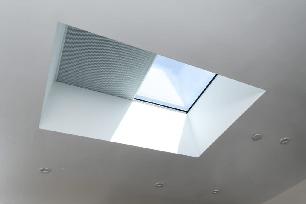 Blinds on flat roof light