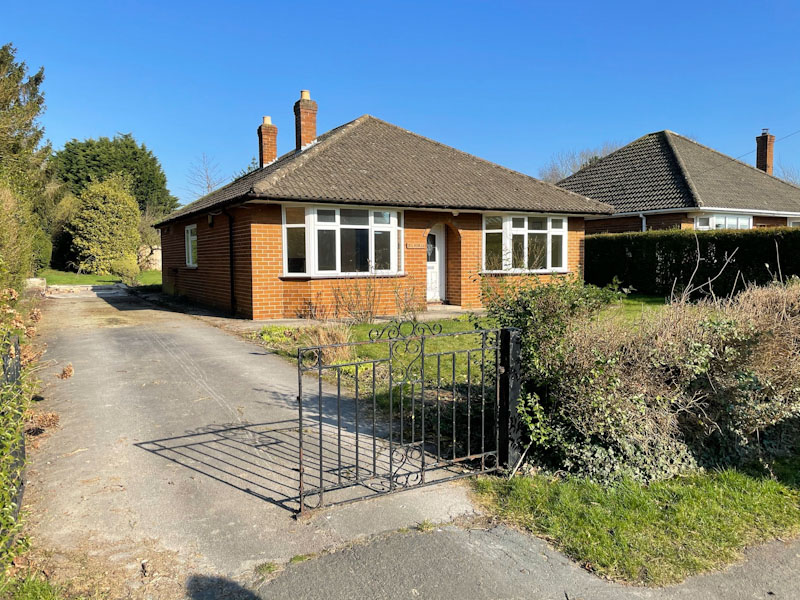 Case study bungalow pre renovation - front